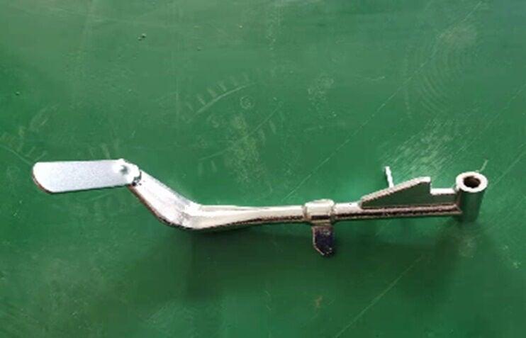 Daytona 125 Yan Sehpa