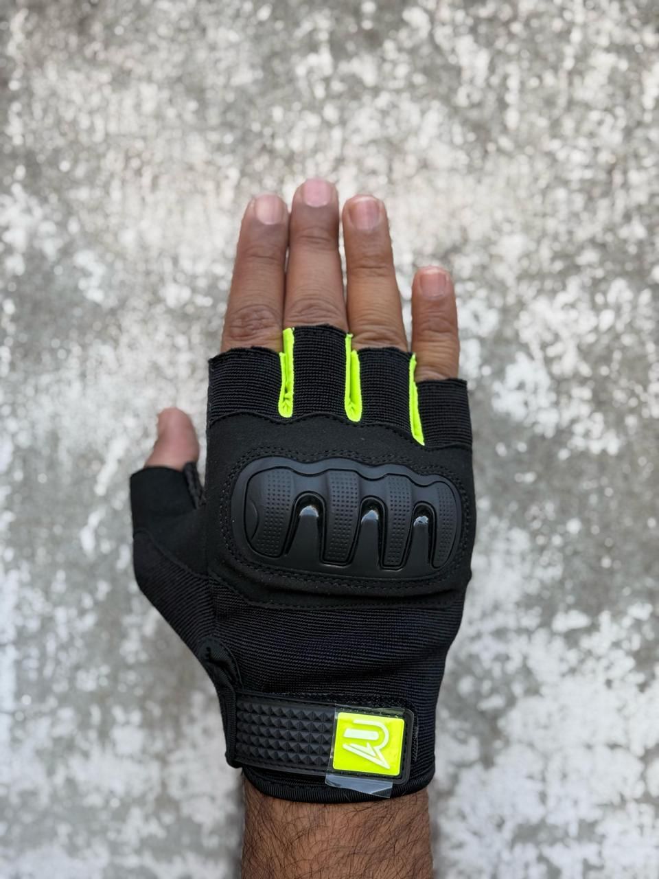 REVERTECH AURA - Siyah Neon / Yarım Parmak - Kaymaz Avuç İçi Özellikli Erkek Motosiklet Eldiveni