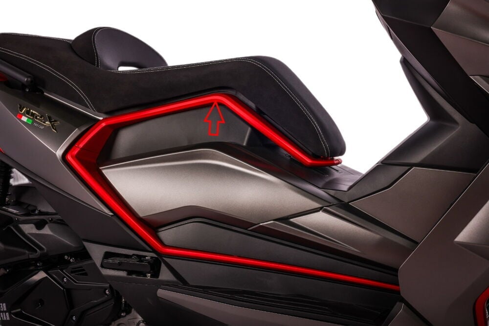 Xsuv 125 Sele Altı Kedor Kapağı Mat Kırmızı Sağ