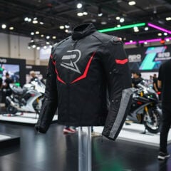 Kırmızı Unisex Motosiklet Montu 3 Katmanlı 4 Mevsim Korumalı Reflektörlü